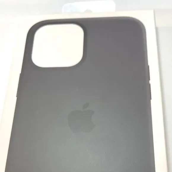 NIB Apple iPhone 12 Pro Max #A2498 Black Silicone MagSafe Case Factory Sealed - Picture 8 of 9